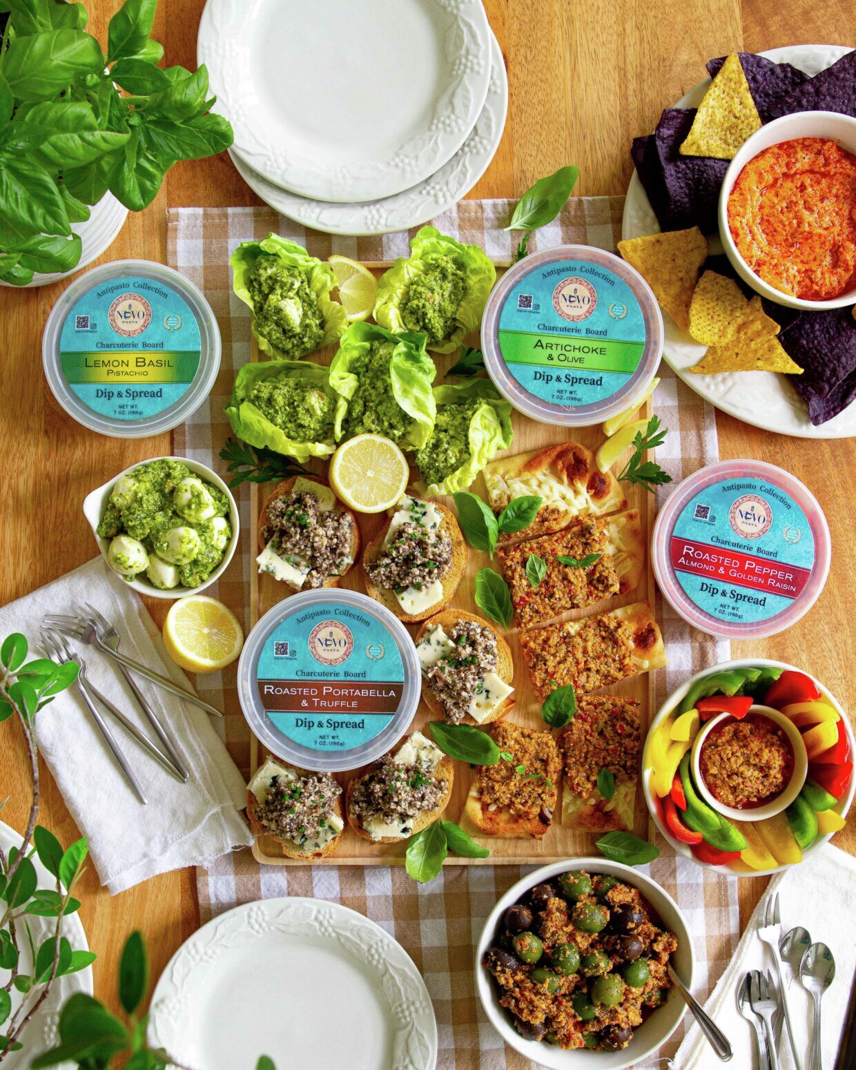 Nuovo’s Dips and Spreads Summer Board